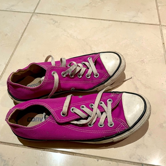 Unisex Purple converse, good condition - Picture 2 of 2